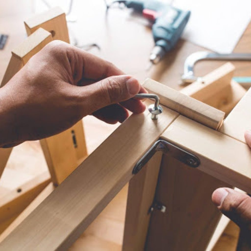 5 Steps to Assemble your Furniture Smoothly